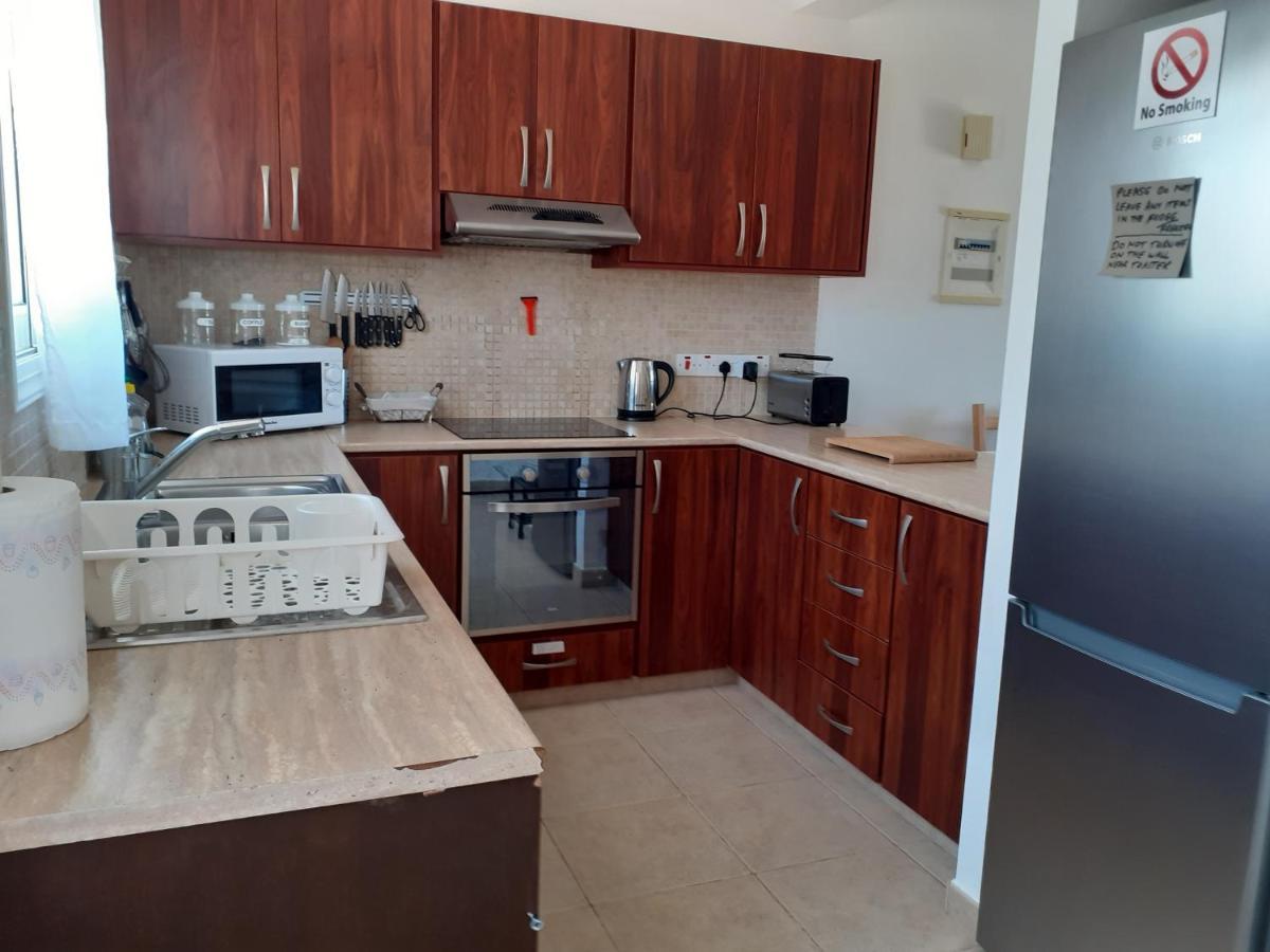 Beautiful 2-Bed House In Mandria Paphos 빌라 외부 사진