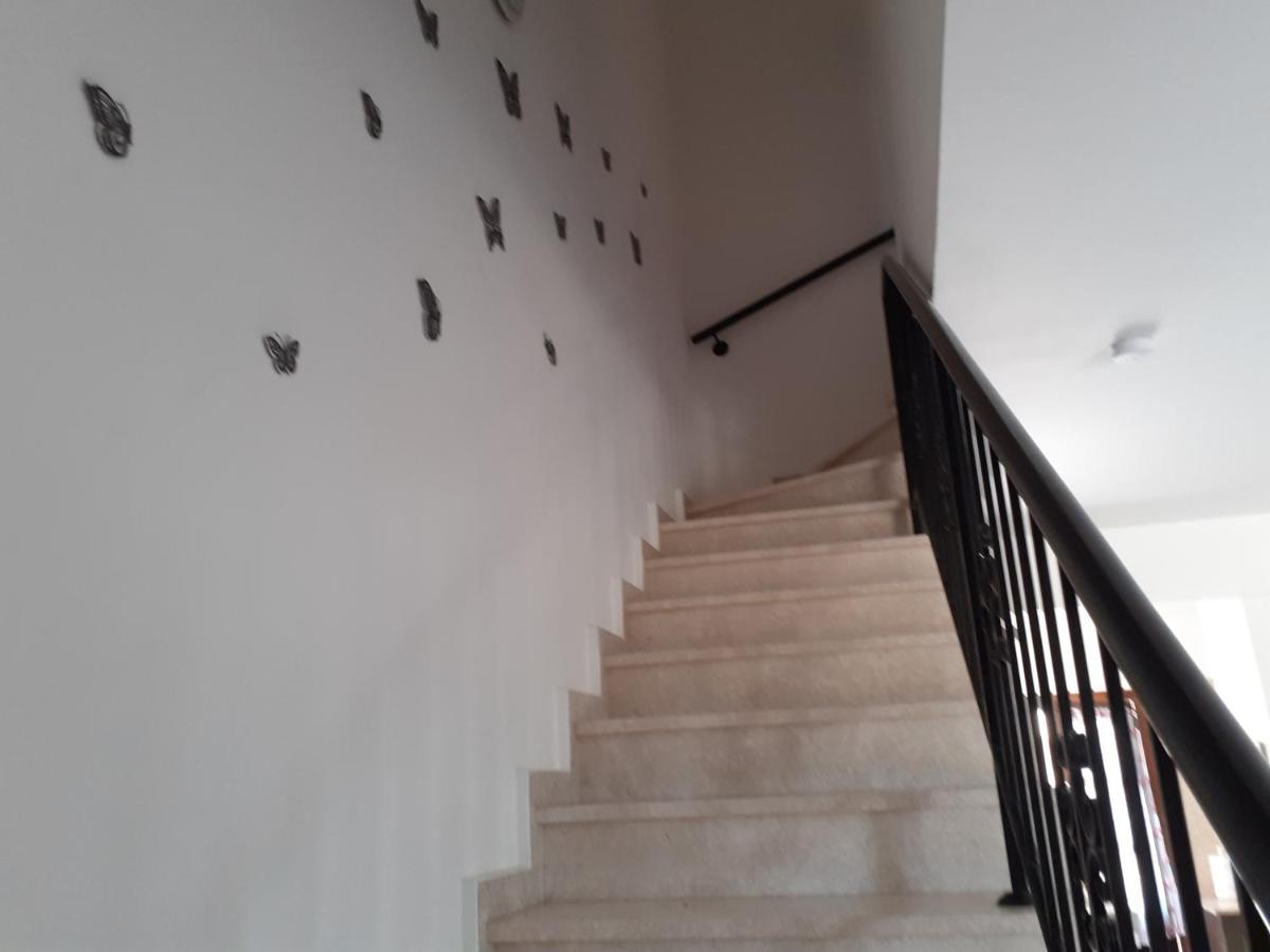 Beautiful 2-Bed House In Mandria Paphos 빌라 외부 사진